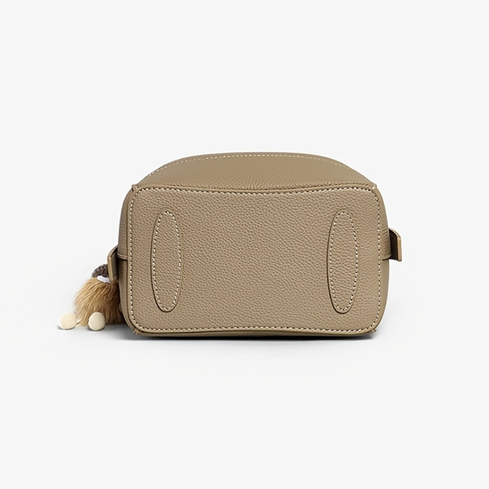 Crossbody Bag for Women – Large Capacity, for Travel & Work | Bag Vero – detail view 12