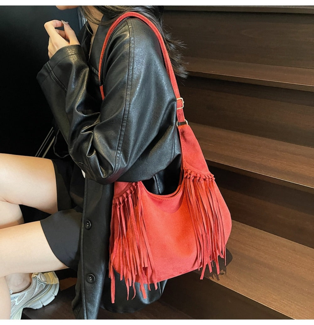 Women's Vintage Large Capacity Dumpling Bag - / Crossbody Purse with Tassel Fringe, Detachable Strap & Button Closure, Underarm Handbag for Fall/Winter (///) - Casual & Dressy Outfits