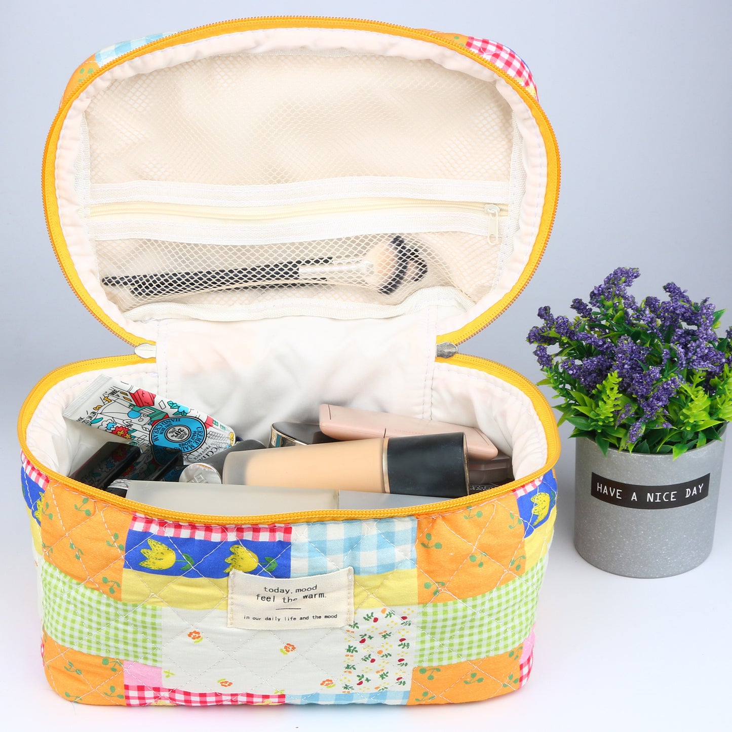 2 Pcs Cute Makeup Bag for Women, Travel Cosmetic Bags, Quilted Coquette Aesthetic Floral Toiletry Organizer Bag