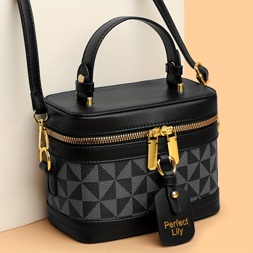 Women'S Fashion Letter Print Lightweight Daily Crossbody Bag | Minimalist Design, Random Fabric Print, Removable Shoulder Strap, Zipper Closure, Suitable for Daily Use, Portable Cosmetics And Skincare Organizer, Women'S Travel Toiletry Bag