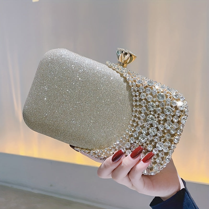 A Sparkling Evening Purse Adorned with Rhinestones And Sequins, Perfect for Vintage-Themed Weddings And Cocktail Parties