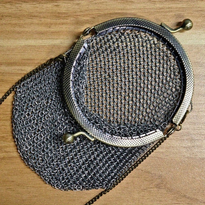 Women's Wallet – Mini, Metal Mesh Coin Chain Strap | Bag Vero – detail view 10
