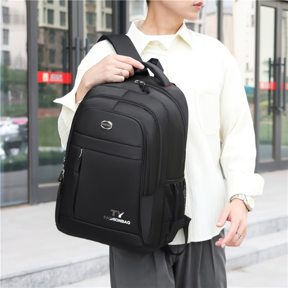 Laptop Backpack – Large Capacity, Adjustable Strap, for Travel & Work | Bag Vero – detail view 12