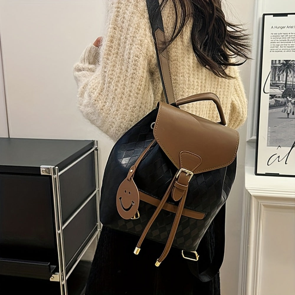 Backpack for Women – Adjustable Strap, Lightweight, for Travel & Work | Bag Vero – detail view 12
