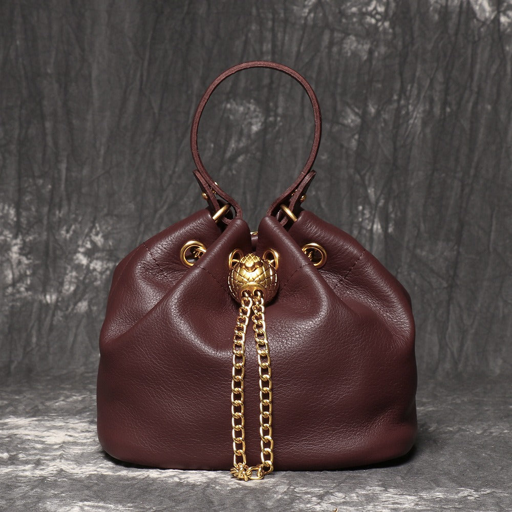 Handmade Top Layer Cowhide Makeup Bag Fashionable Casual Versatile Genuine Leather Bucket Bag for Women, Ladies High-Quality Soft Genuine Leather Chain Bag Luxury Style Design Bag  Crossbody Shoulder Bag with Chain Strap, Elegant Handbag Purse