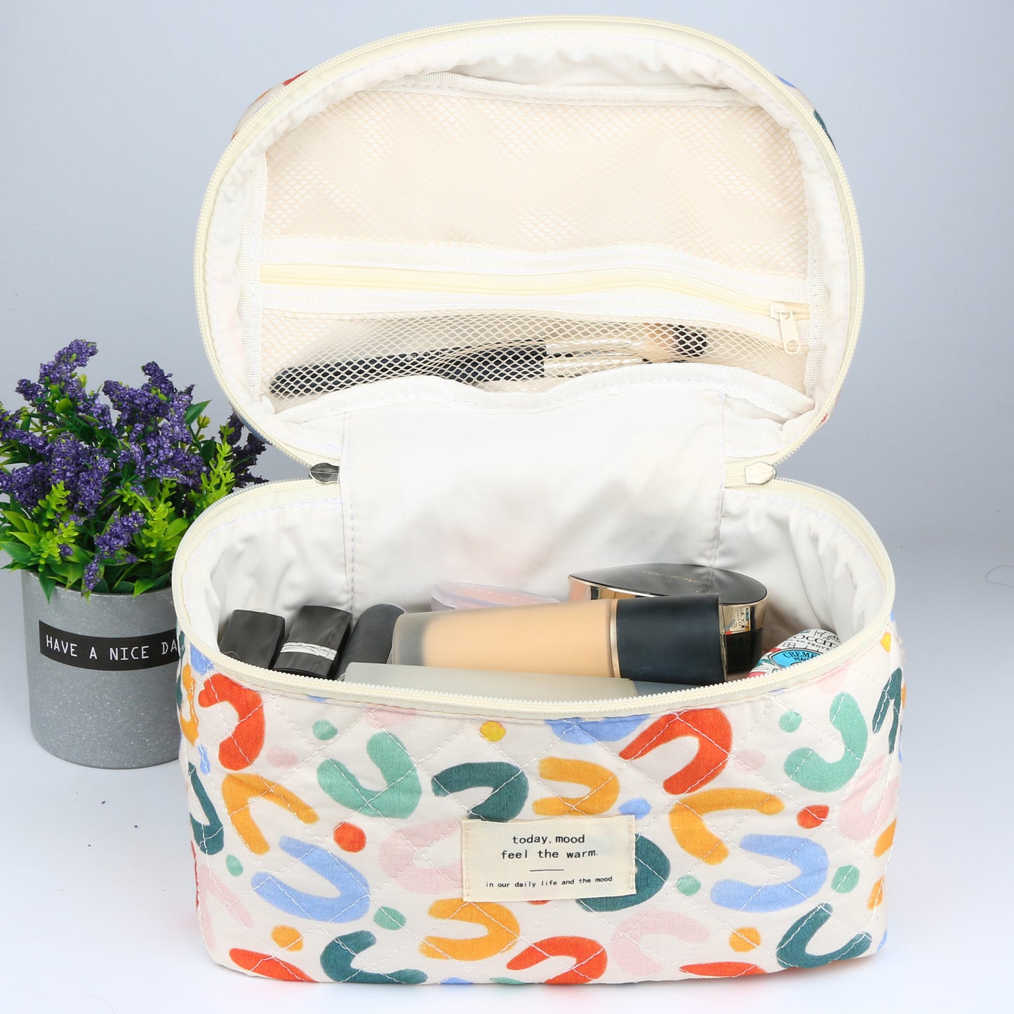 2 Pcs Cute Makeup Bag for Women, Travel Cosmetic Bags, Quilted Coquette Aesthetic Floral Toiletry Organizer Bag