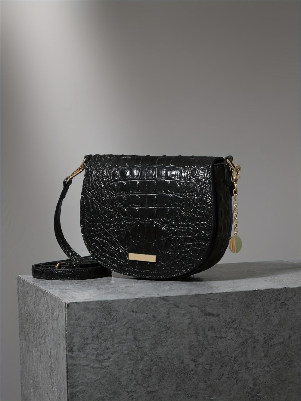 Crossbody Bag for Women – 7 Colors, for Travel & Work | Bag Vero – detail view 38