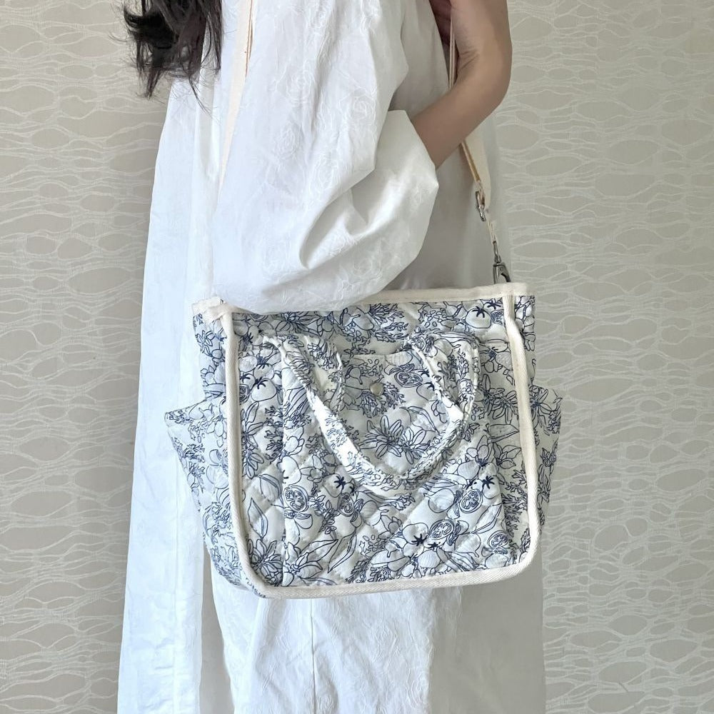 Floral Quilted Tote Bag for Women, Cute Crossbody Shoulder Purse with Pockets, Everyday Handbags