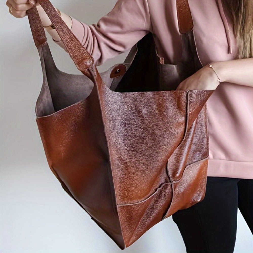 A Fashionable, Spacious Shoulder for Women, Designed As a Tote, Featuring a Soft Aesthetic And a Trendy Retro Style Popular in Europe And America