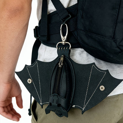 Gothic-style Synthetic Leather Bat Coin Purse And Key Storage Case - A Convenient Wallet for On-the-go Use - A Distinctive Crossbody Bag Perfect for Travel, Photography, Makeup, Or As A Gift