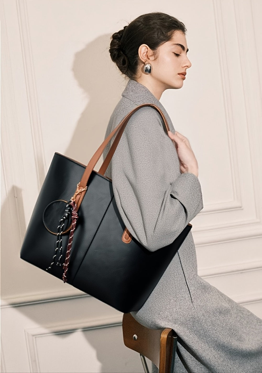 Large Capacity Brown Tote Bag for Women - Durable Shoulder and Crossbody Strap, Zipper Closure, Polyester Lining, Ideal for Travel, Commute, and Everyday Use, Travel Tote Bag|Casual Style Tote|Zippered Closure, Large Tote Bag