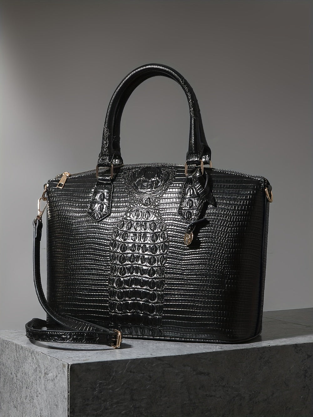 Women'S Work Handbag Featuring a Crocodile Design, a Spacious Crossover Style, And a High-End Fashionable Look. This Elegant Bag Includes a Detachable Shoulder Strap And a Secure Zipper, Making It a Perfect Gift for Christmas Or Thanksgiving