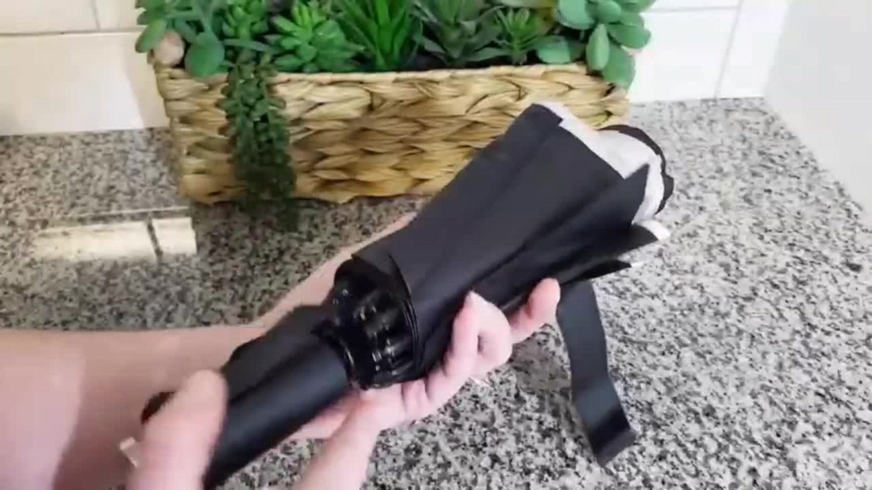 Travel Umbrella – Automatic, Windproof, Lightweight, for Travel | Bag Vero – detail view 11