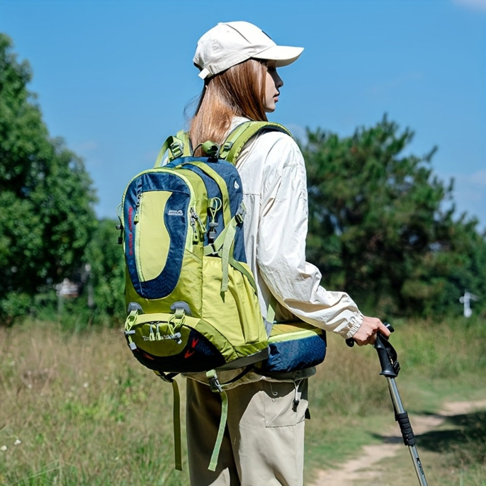 Backpack for Women – 35L, Lightweight, Large Capacity, for Travel | Bag Vero – detail view 28