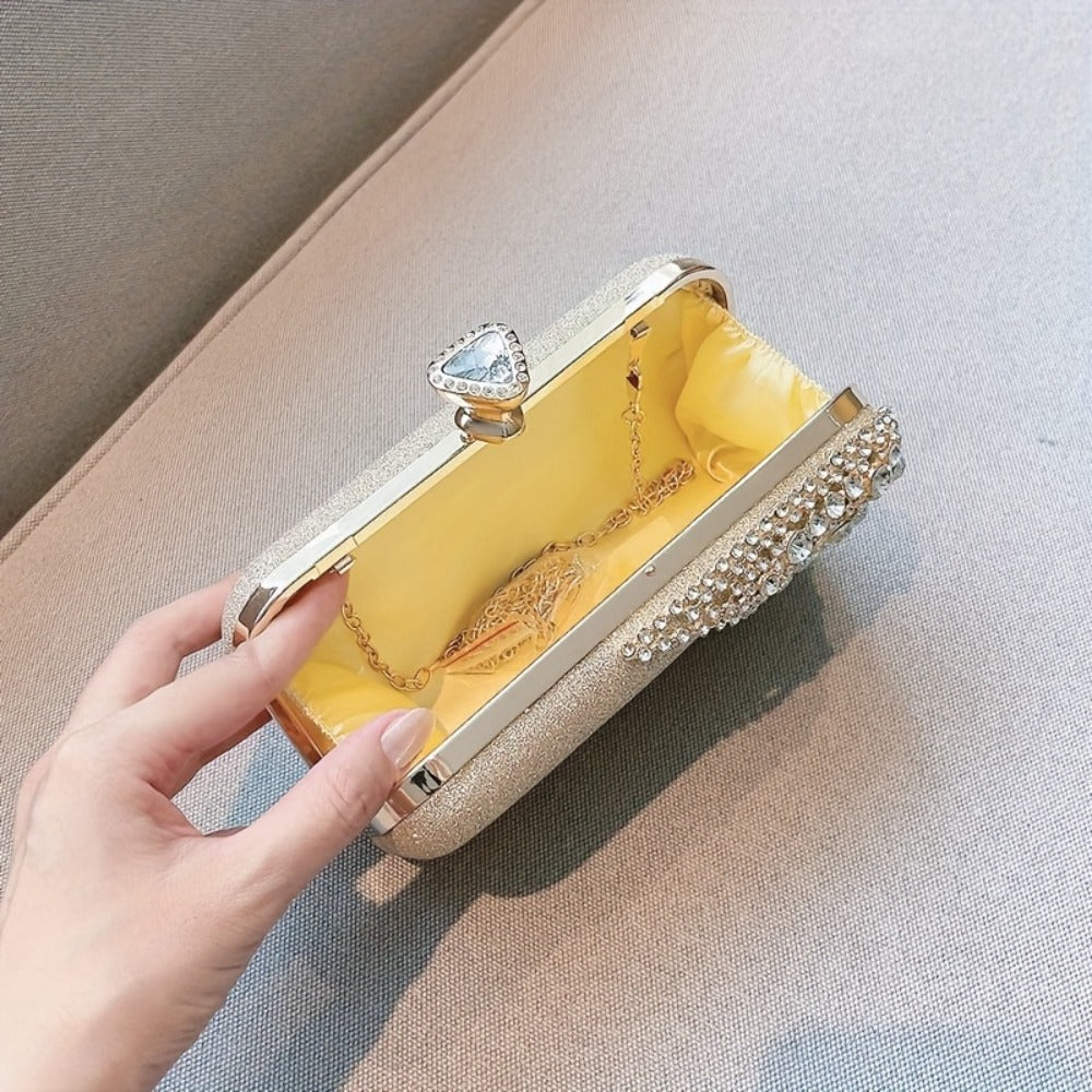 A Sparkling Evening Purse Adorned with Rhinestones And Sequins, Perfect for Vintage-Themed Weddings And Cocktail Parties