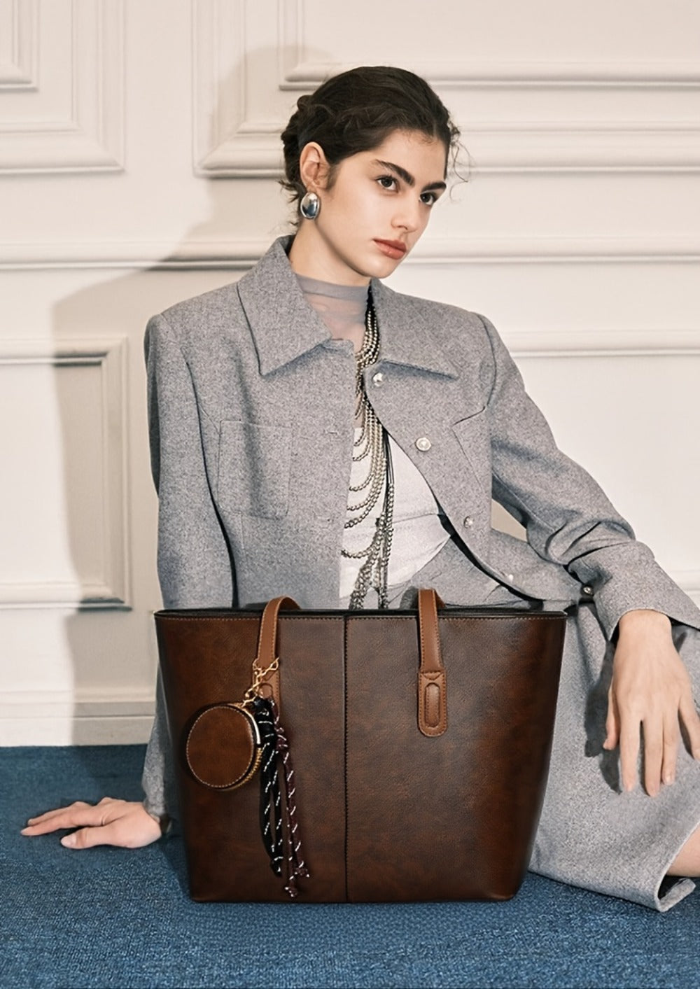 Large Capacity Brown Tote Bag for Women - Durable Shoulder and Crossbody Strap, Zipper Closure, Polyester Lining, Ideal for Travel, Commute, and Everyday Use, Travel Tote Bag|Casual Style Tote|Zippered Closure, Large Tote Bag