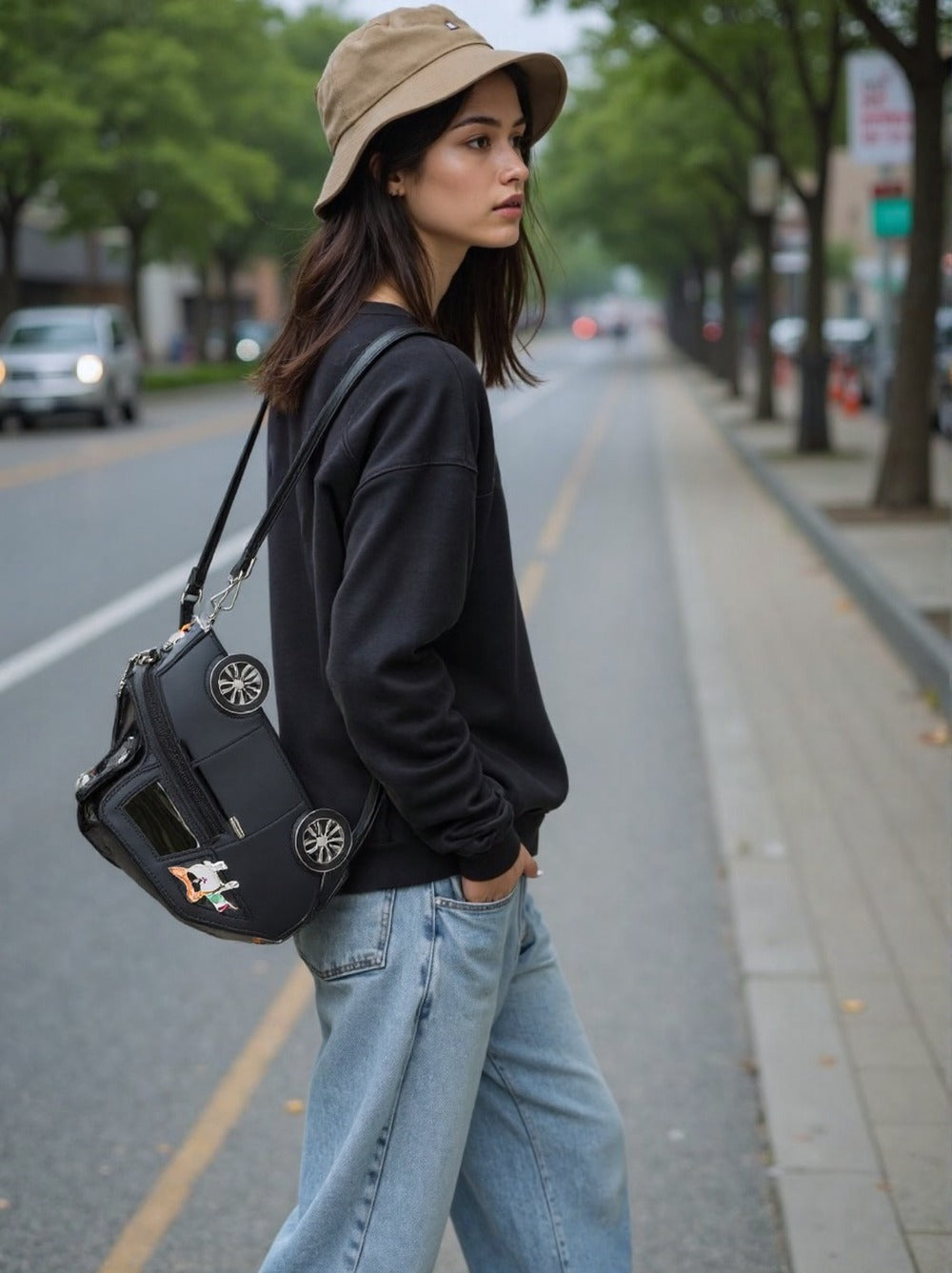Off-road Vehicle-shaped Handbag, Creative and Unique Design, Can Be Worn Crossbody or as a Backpack, Available for Immediate Delivery