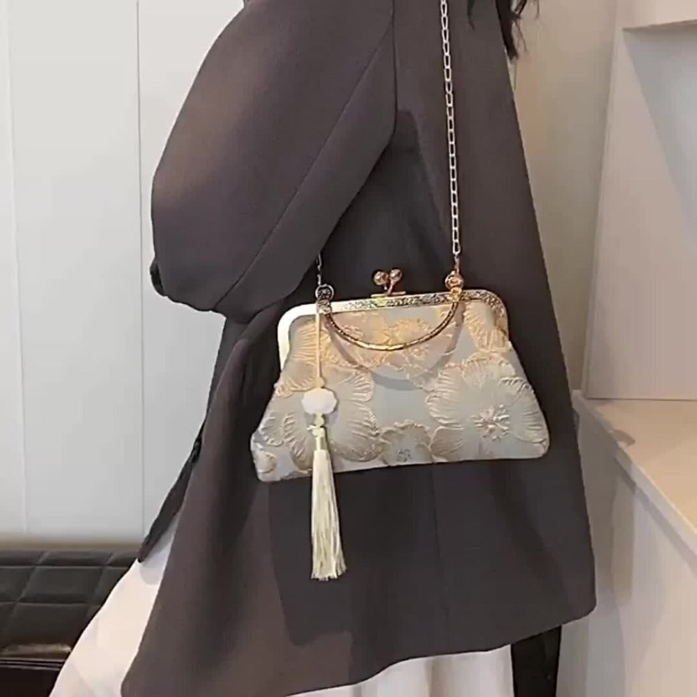 Women's Wallet – Retro Ethnic Evening Metal Chain | Bag Vero – detail view 12