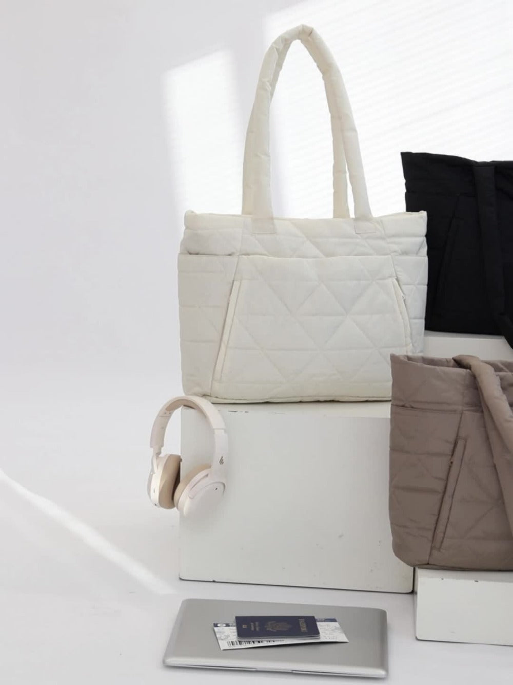 Tote Bag for Women – Quilted, Large Capacity, for Travel & Work | Bag Vero – detail view 25
