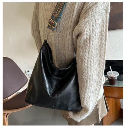 Crossbody Bag for Women – Large Capacity, Boho Hobo Evil Eye Pendant | Bag Vero – detail view 47