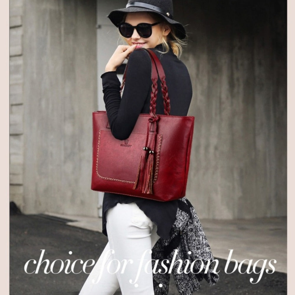 2026 Women, New Minimalist Women's Bag, Shoulder Bag with Tassel Decoration, Large-capacity Handbag.