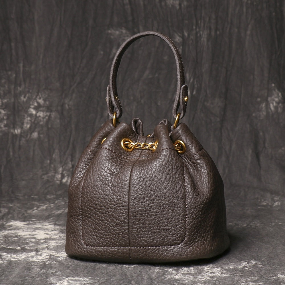 Handmade Top Layer Cowhide Makeup Bag Fashionable Casual Versatile Genuine Leather Bucket Bag for Women, Ladies High-Quality Soft Genuine Leather Chain Bag Luxury Style Design Bag  Crossbody Shoulder Bag with Chain Strap, Elegant Handbag Purse