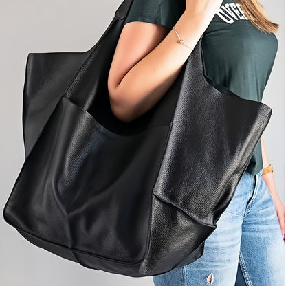 A Fashionable, Spacious Shoulder for Women, Designed As a Tote, Featuring a Soft Aesthetic And a Trendy Retro Style Popular in Europe And America