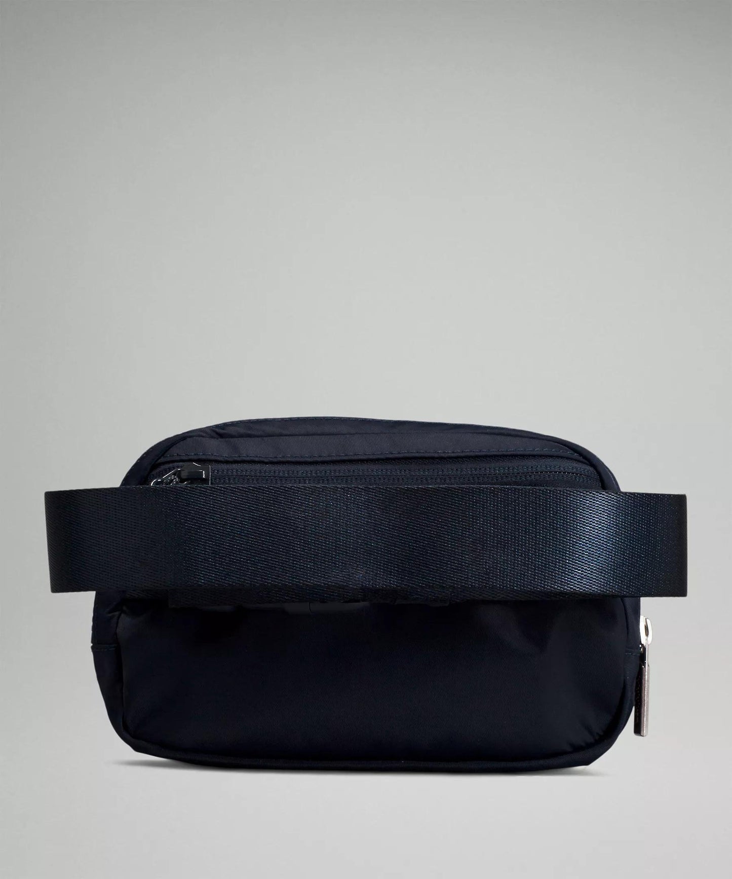 Lululemon Athletica Lululemon Everywhere Belt Bag 1L (True Navy) – Compact Hands-Free Waist Pack/Crossbody Sling, Unisex Adjustable Strap, Multiple Zippered Pockets & Main Compartment, Lightweight Streetwear Travel Festival Running Gym Everyday-Carry Orga