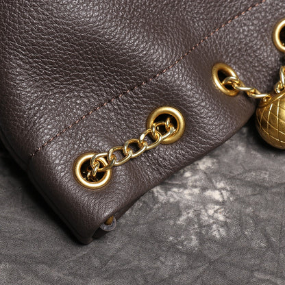 Handmade Top Layer Cowhide Makeup Bag Fashionable Casual Versatile Genuine Leather Bucket Bag for Women, Ladies High-Quality Soft Genuine Leather Chain Bag Luxury Style Design Bag  Crossbody Shoulder Bag with Chain Strap, Elegant Handbag Purse