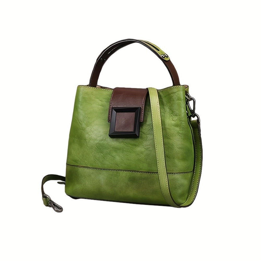 A Retro Style Women'S Genuine Leather Crossbody Bag Featuring an Adjustable Shoulder Strap, a Zipper Closure, And a, Made in Guangzhou Solid Color Design, Urban Style, Spacious Messenger Bag