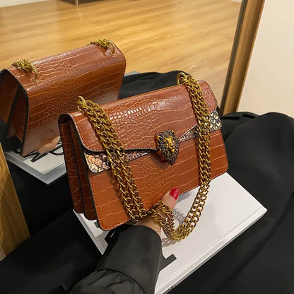 2025 New Women'S Crossbody Bag with Golden Chain And Animal Headdress- Small Square Shoulder Bag, Urban Fashion Buckle Closure Design, Suitable for Casual And Formal Looks, Multifunctional Accessory, High-End Elegant Handbag, Fashion Item
