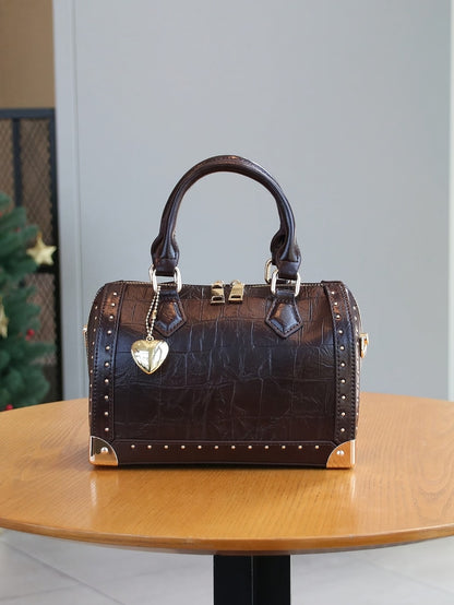 2026 New Stylish High-End Women'S Tote Bag, Large Capacity Boston Pillow Bag, Vintage Studded Box Bag, Trendy Street Style Versatile Handbag, Box Bag