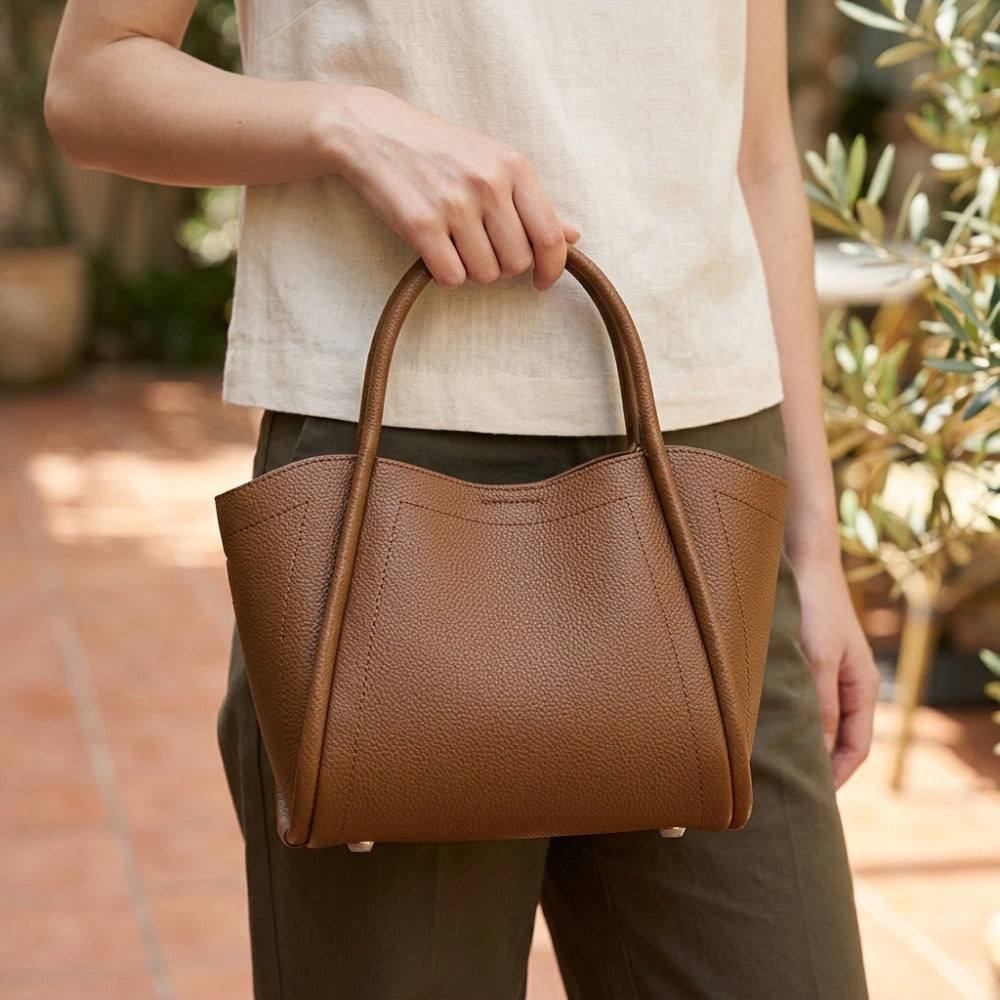 Cowhide Leather Vegetable Basket Bag New Luxury Leather Niche Design Shoulder Bag Crossbody Tote