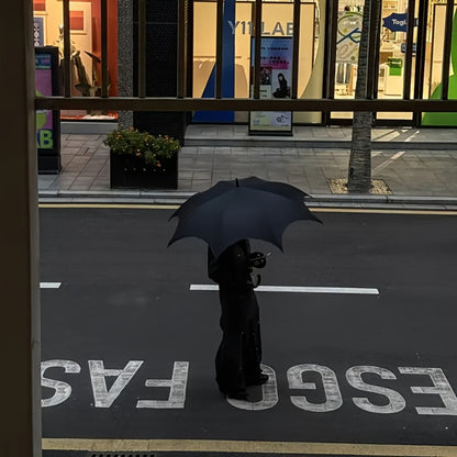 Large Automatic Batwing Umbrella with Black Canopy & Bat-Themed Design - Automatic Open/Close Suitable for Gothic, Punk Style, Batwing Umbrella for, Christmas Gift, for Halloween, Daily Use, Outdoor Accessory