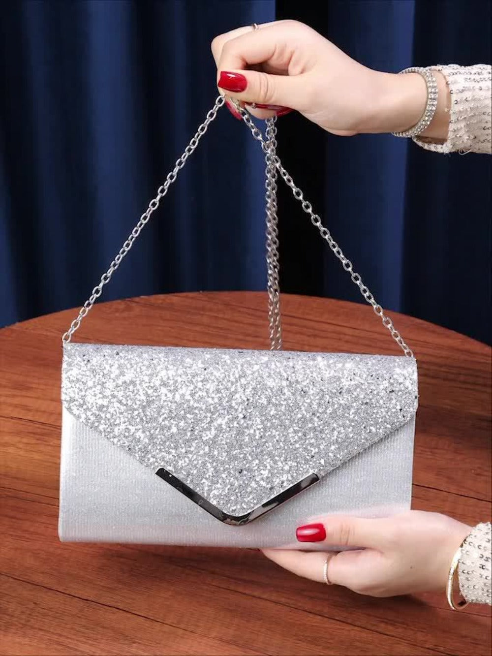 Glamorous Sequin Evening Purse for Parties, Sophisticated Clutch for Weddings, Featuring a Sparkling Rhinestone Pendant Jewelry Set That Includes a Necklace, Earrings, And Bracelet, Perfect for Brides And Women Attending Events, Dinners