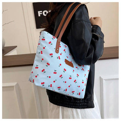 A Stylish And Spacious Handbag for Women, Perfect for Commuting, Featuring a Unique Printed Design That Can Be Used in Various Ways