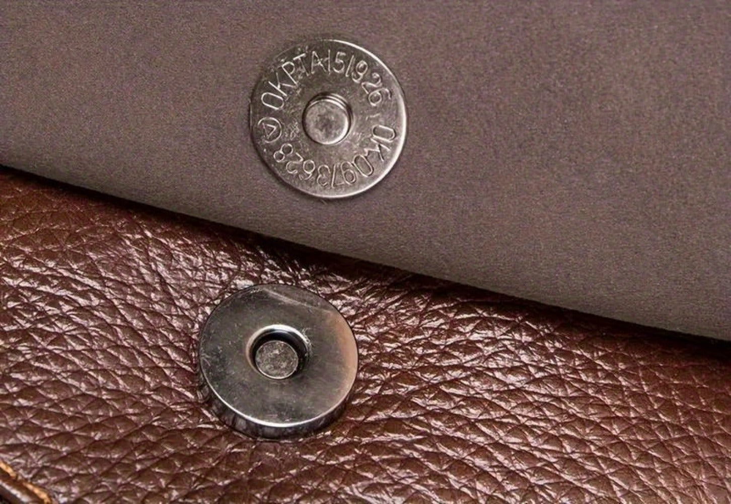 Men's Crossbody Bag – Genuine Leather, Large Capacity, for Travel & Work – detail view 19