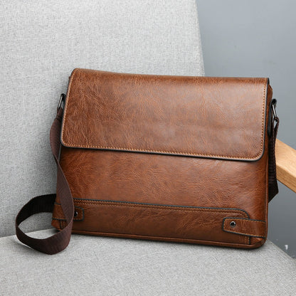 Men's Crossbody Bag – Large Capacity, Multi-Pocket, Adjustable Strap, for Everyday Use | Bag Vero – front view