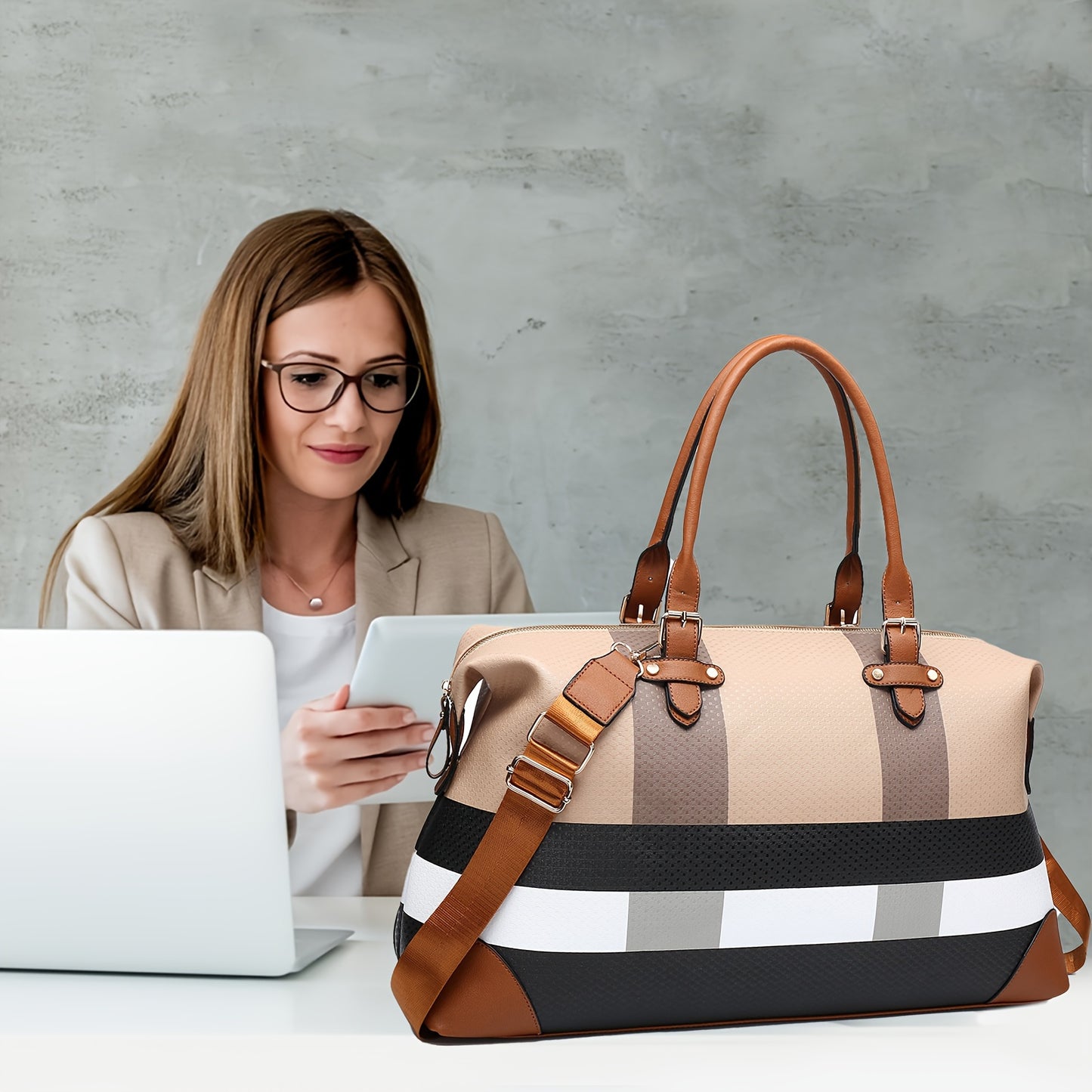 Crossbody Bag for Women – Large Capacity, for Travel & Work – detail view 5