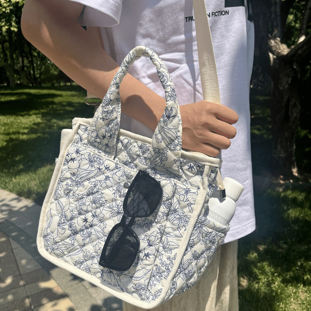 Crossbody Bag for Women – Quilted, for Travel & Everyday Use – detail view 8