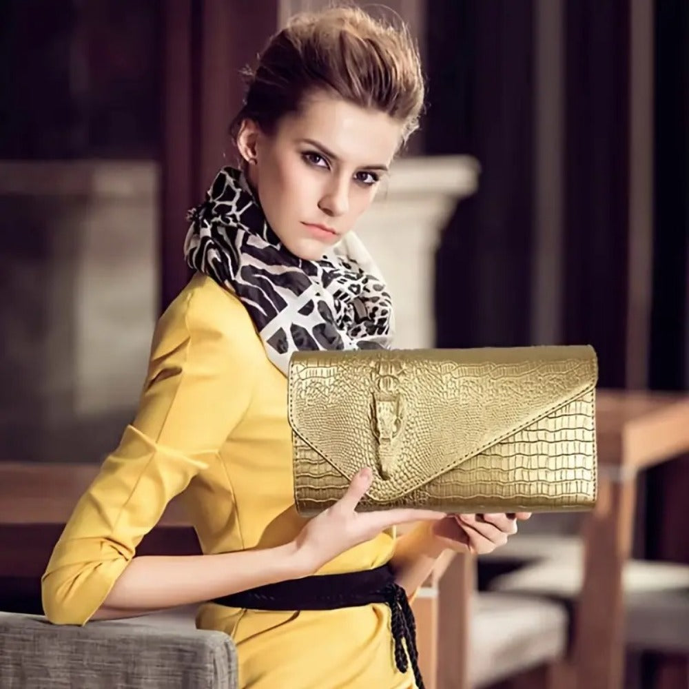 Women's Wallet – Envelope Clutch Magnetic Closure Embossed – detail view 15