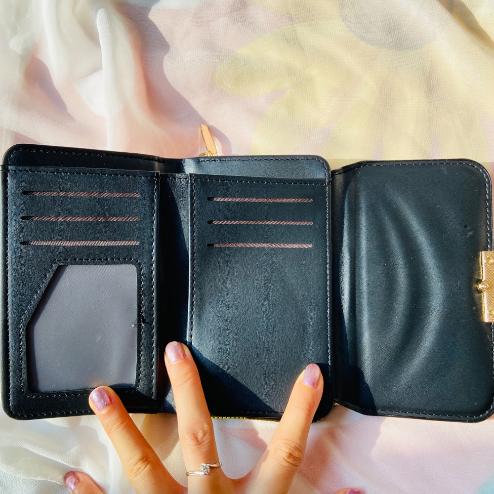 Women's Wallet – Large Capacity, for Everyday Use – detail view 7